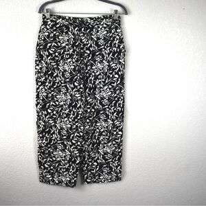 Sag harbor capri pants size small floral